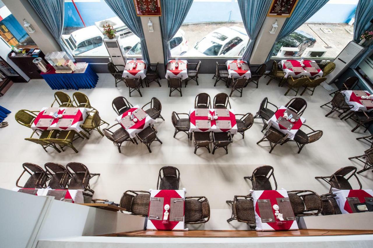 Diamond Crown Hotel Gyogon Eksteriør billede